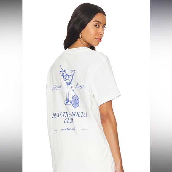 REVOLVE Cream Tee with Blue Graphic - Picture 6 of 7